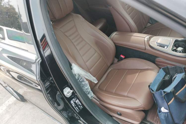 Used Mercedes-Benz E-Class 2021 Restyled E 300 L Sporty and Stylish Edition Right Front Seat