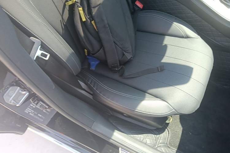 Used Mercedes-Benz E-Class 2021 E 300 L Stylish Model Right Front Seat
