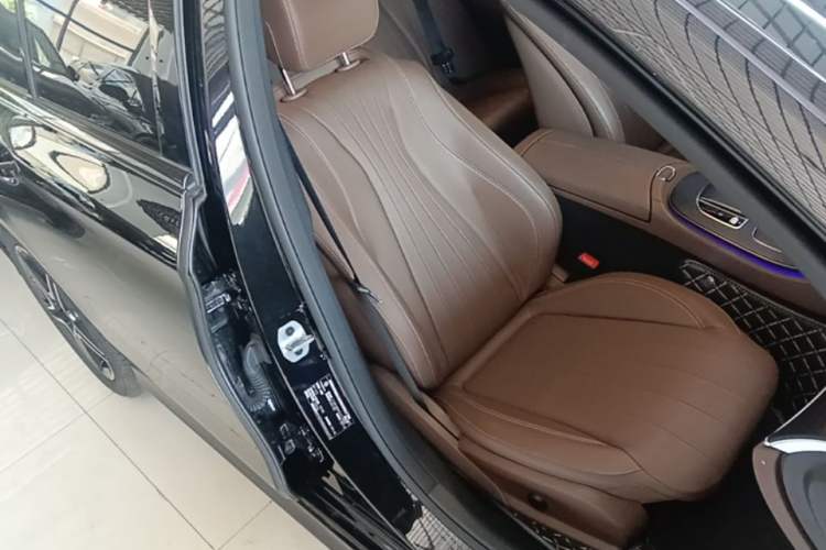 Used Mercedes-Benz E-Class 2021 Updated E 260 Fashion Sport Edition Right Front Seat