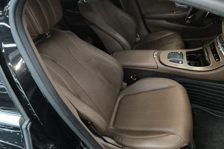 Used Mercedes-Benz E-Class 2021 Facelift E 300 L Stylish Edition Right Front Seat