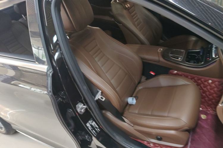 Used Mercedes-Benz E-Class 2021 E 300 L Sporty and Stylish Model Right Front Seat