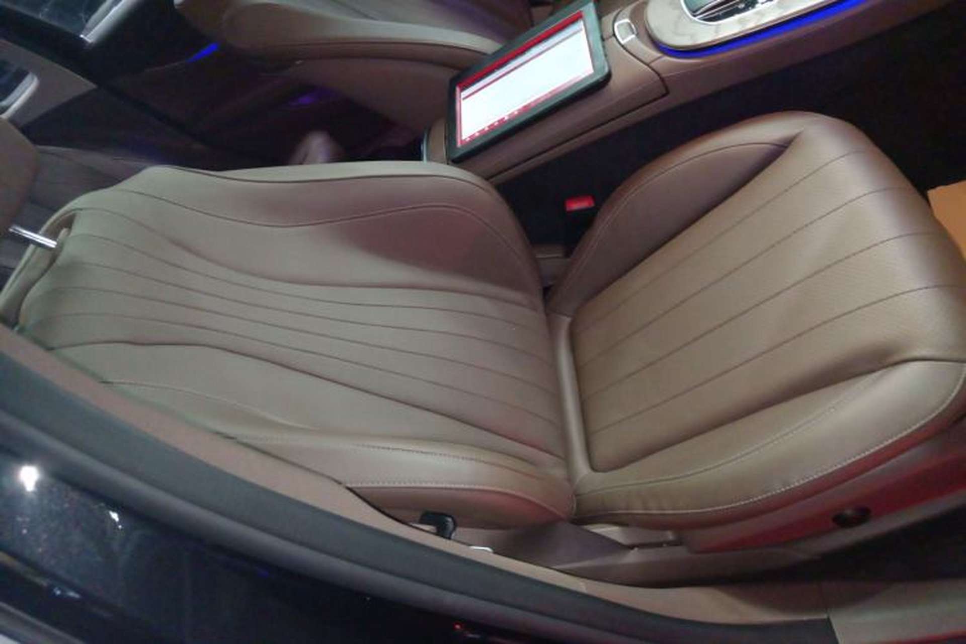 Used Mercedes-Benz E-Class 2021 E 300 L Stylish Model Right Front Seat