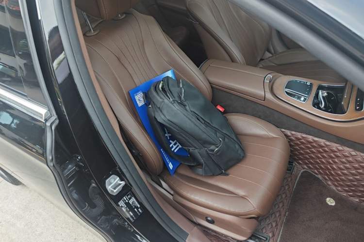 Used Mercedes-Benz E-Class 2021 Facelift E 300 L Stylish Edition Right Front Seat