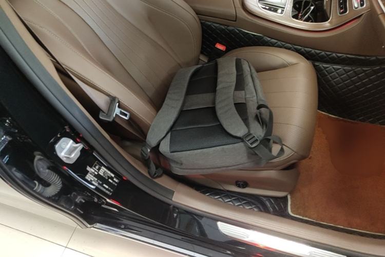 Used Mercedes-Benz E-Class 2021 Restyled E 300 L Luxury Edition Right Front Seat