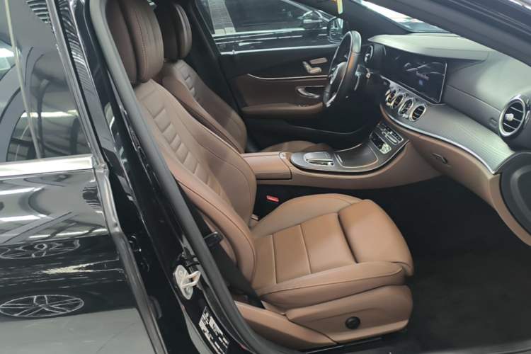 Used Mercedes-Benz E-Class 2021 Facelift E 260 L Sport Edition Right Front Seat