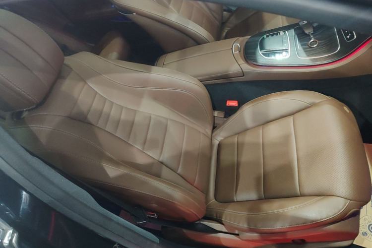 Used Mercedes-Benz E-Class 2021 E 300 L Sporty and Stylish Model Right Front Seat
