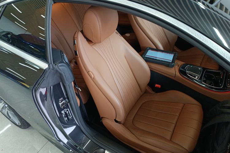 Used Mercedes-Benz E-Class 2021 E 260 Coupe Right Front Seat