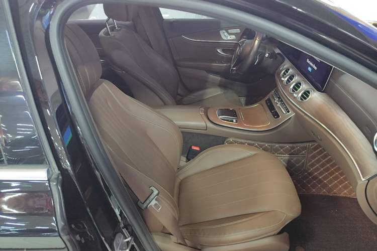 Used Mercedes-Benz E-Class 2021 E 300 L Stylish Model Right Front Seat