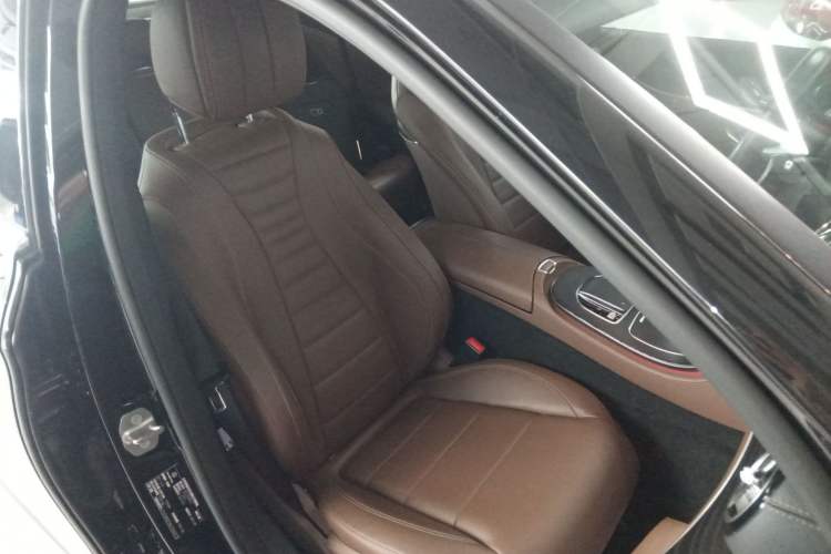 Used Mercedes-Benz E-Class 2021 Restyled E 300 L Sporty and Stylish Edition Right Front Seat