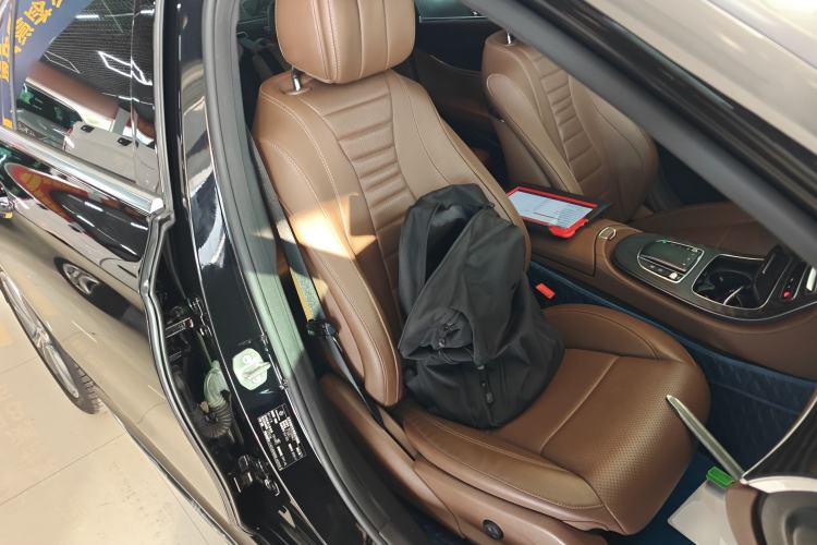 Used Mercedes-Benz E-Class 2021 E 300 L Sport Luxury Edition Right Front Seat