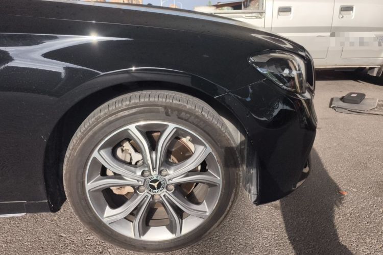 Used Mercedes-Benz E-Class 2021 E 300 L Sport Luxury Edition Right Front Wheel Hub
