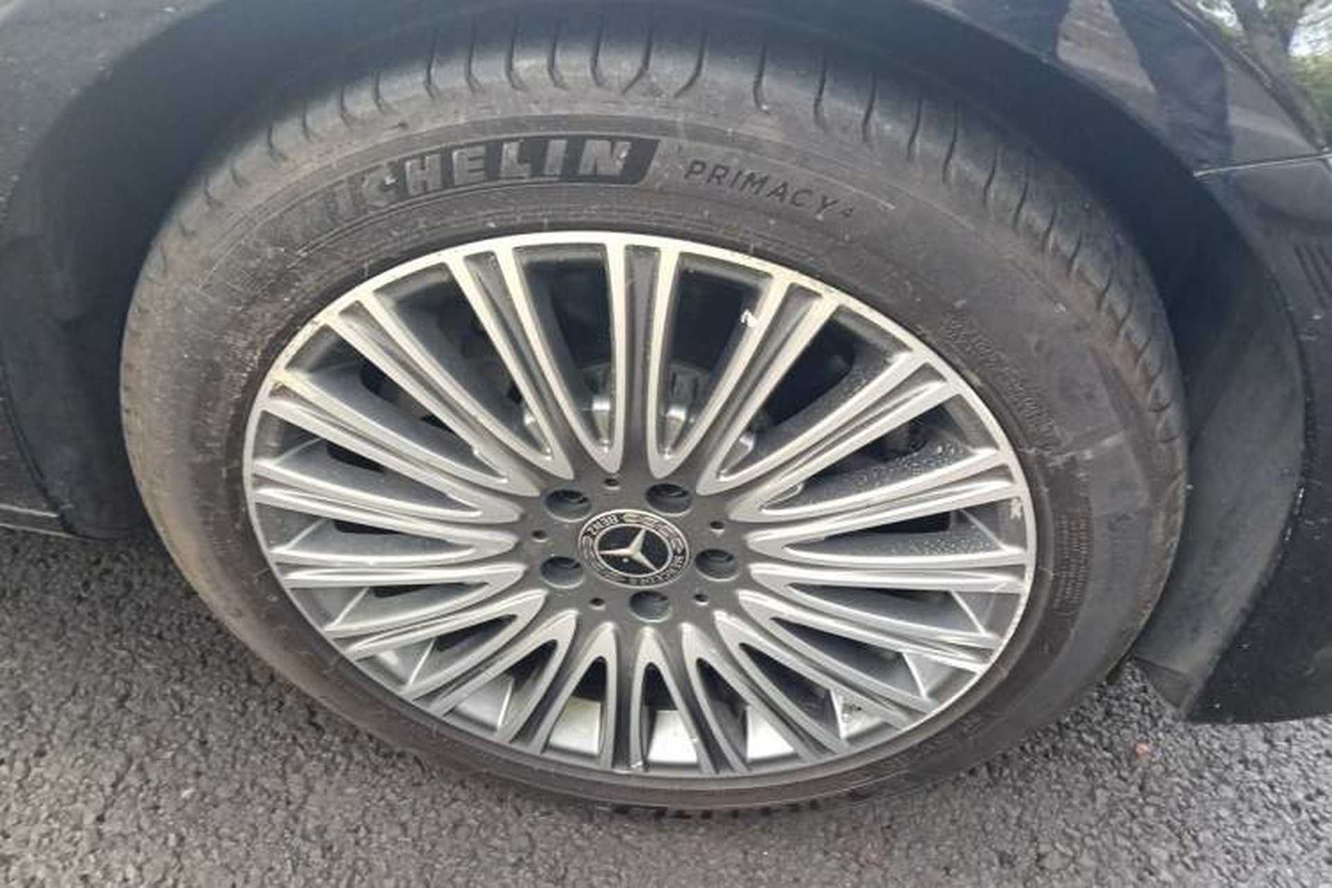 Used Mercedes-Benz E-Class 2021 Restyled E 300 L Luxury Edition Right Front Wheel Hub