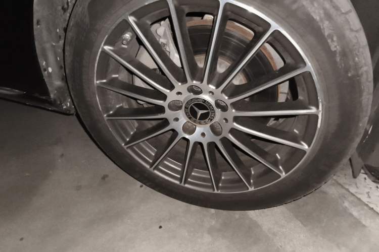 Used Mercedes-Benz E-Class 2021 Facelift E 260 L Right Front Wheel Hub