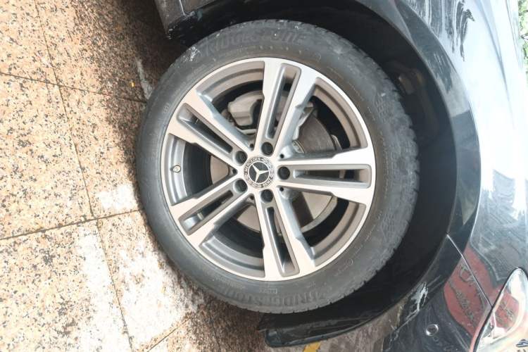 Used Mercedes-Benz E-Class 2021 E 260 L Sport Edition Right Front Wheel Hub