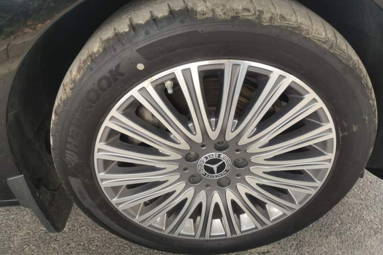 Used Mercedes-Benz E-Class 2021 Facelift E 300 L Stylish Edition Right Front Wheel Hub