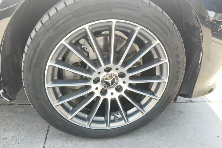 Used Mercedes-Benz E-Class 2021 Facelift E 260 L Right Front Wheel Hub