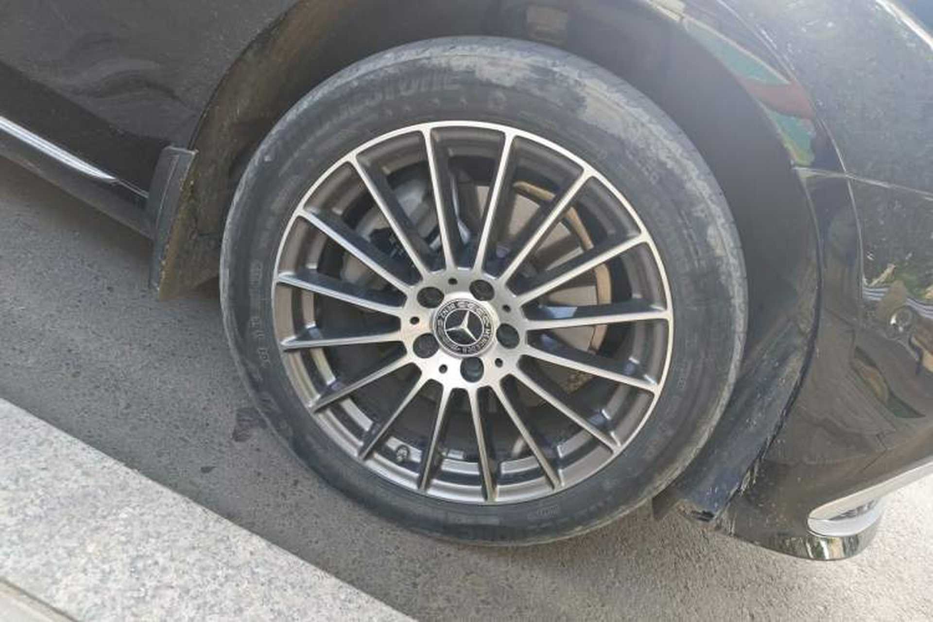 Used Mercedes-Benz E-Class 2021 E 260 L Right Front Wheel Hub