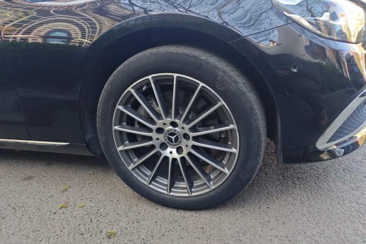Used Mercedes-Benz E-Class 2021 Facelift E 260 L Right Front Wheel Hub