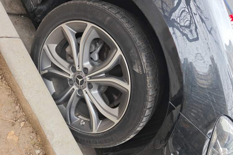 Used Mercedes-Benz E-Class 2021 E 300 L Sport Luxury Edition Right Front Wheel Hub