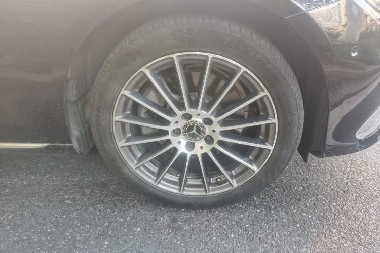 Used Mercedes-Benz E-Class 2021 Facelift E 260 L Right Front Wheel Hub