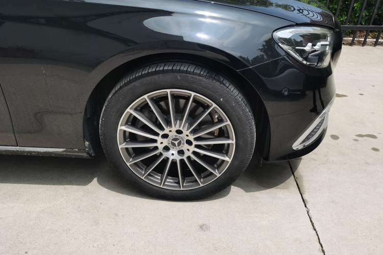 Used Mercedes-Benz E-Class 2021 Facelift E 260 L Right Front Wheel Hub