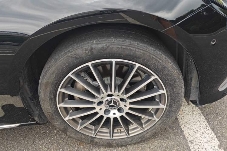 Used Mercedes-Benz E-Class 2021 Facelift E 260 L Sport Edition Right Front Wheel Hub