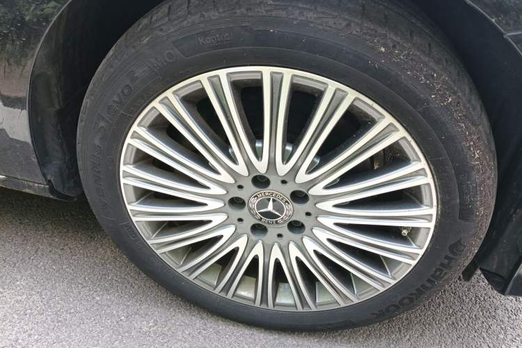 Used Mercedes-Benz E-Class 2021 Facelift E 300 L Stylish Edition Right Front Wheel Hub