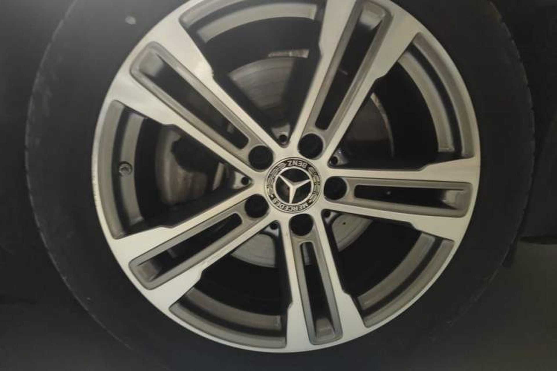 Used Mercedes-Benz E-Class 2021 Facelift E 260 L Sport Edition Right Front Wheel Hub