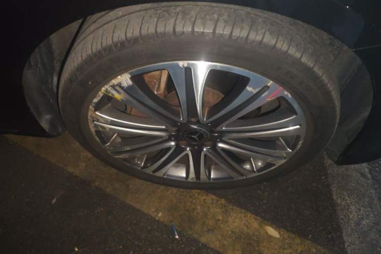 Used Mercedes-Benz E-Class 2021 E 350 L 4MATIC Right Front Wheel Hub