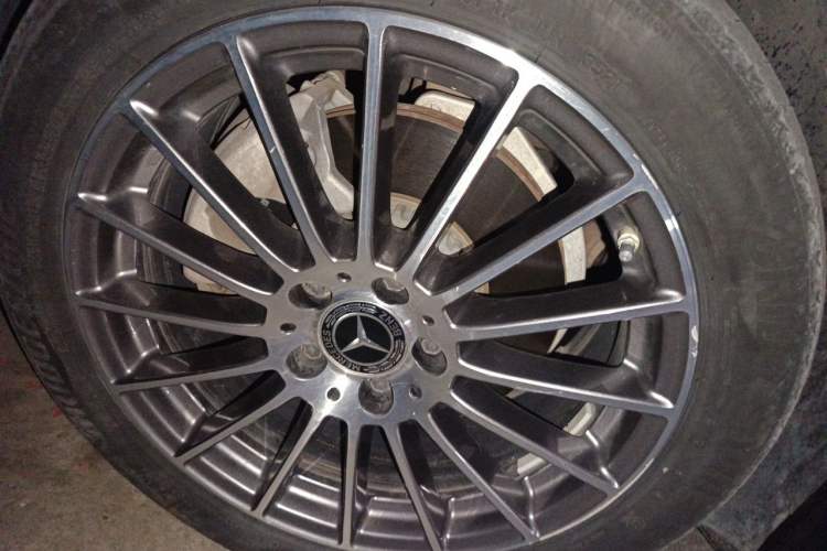 Used Mercedes-Benz E-Class 2021 Facelift E 260 L Right Front Wheel Hub