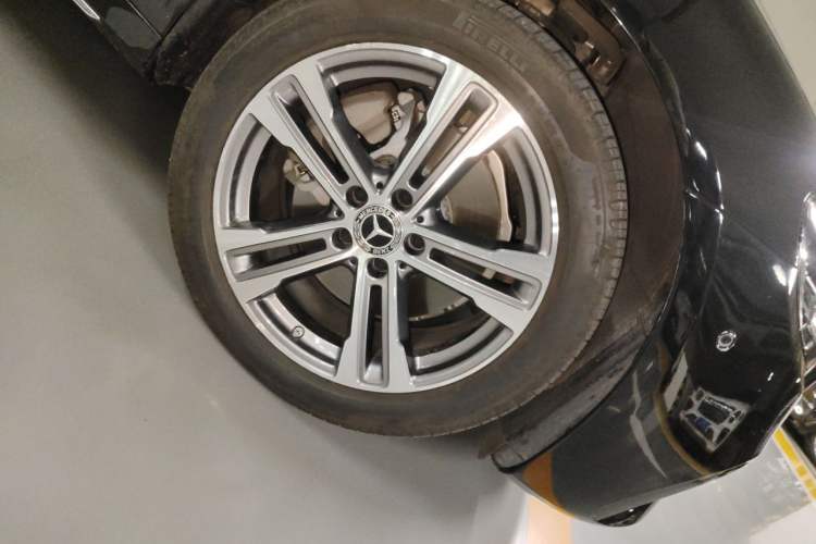 Used Mercedes-Benz E-Class 2021 Facelift E 260 L Sport Edition Right Front Wheel Hub