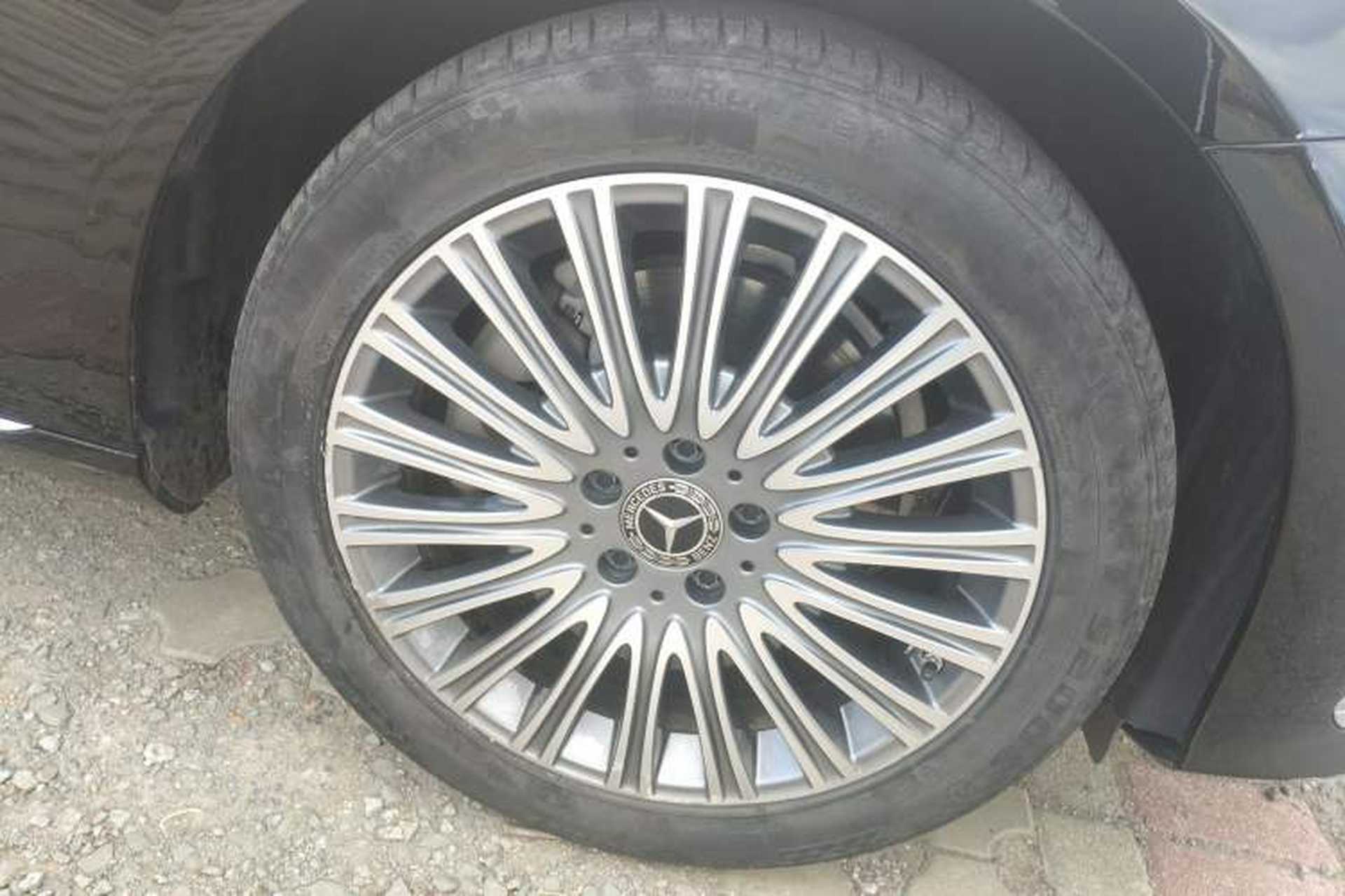 Used Mercedes-Benz E-Class 2021 Facelift E 300 L Stylish Edition Right Front Wheel Hub