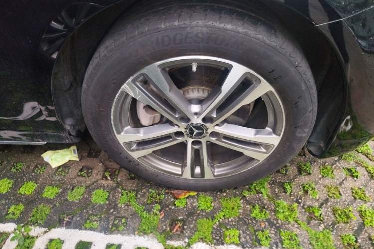 Used Mercedes-Benz E-Class 2021 E 260 L Sport Edition Right Front Wheel Hub