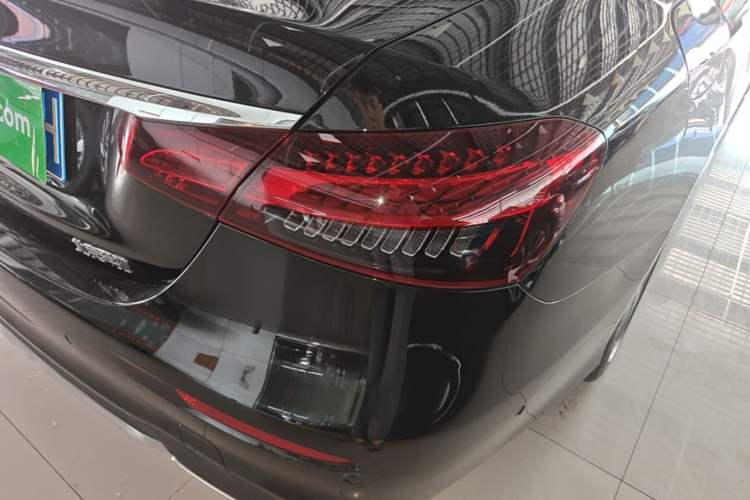 Used Mercedes-Benz E-Class 2021 E 300 L Sporty and Stylish Model Right Rear Taillight