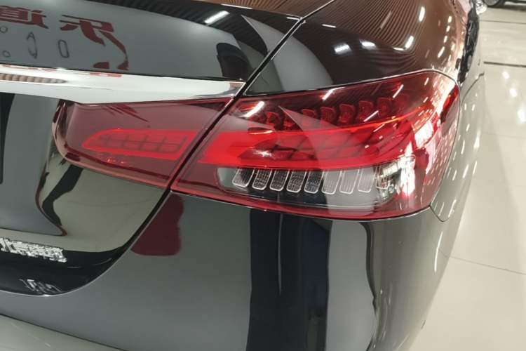Used Mercedes-Benz E-Class 2021 Facelift E 300 L Stylish Edition Right Rear Taillight