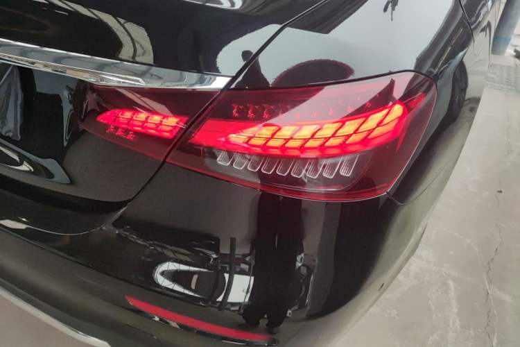 Used Mercedes-Benz E-Class 2021 E 300 L Sporty and Stylish Model Right Rear Taillight