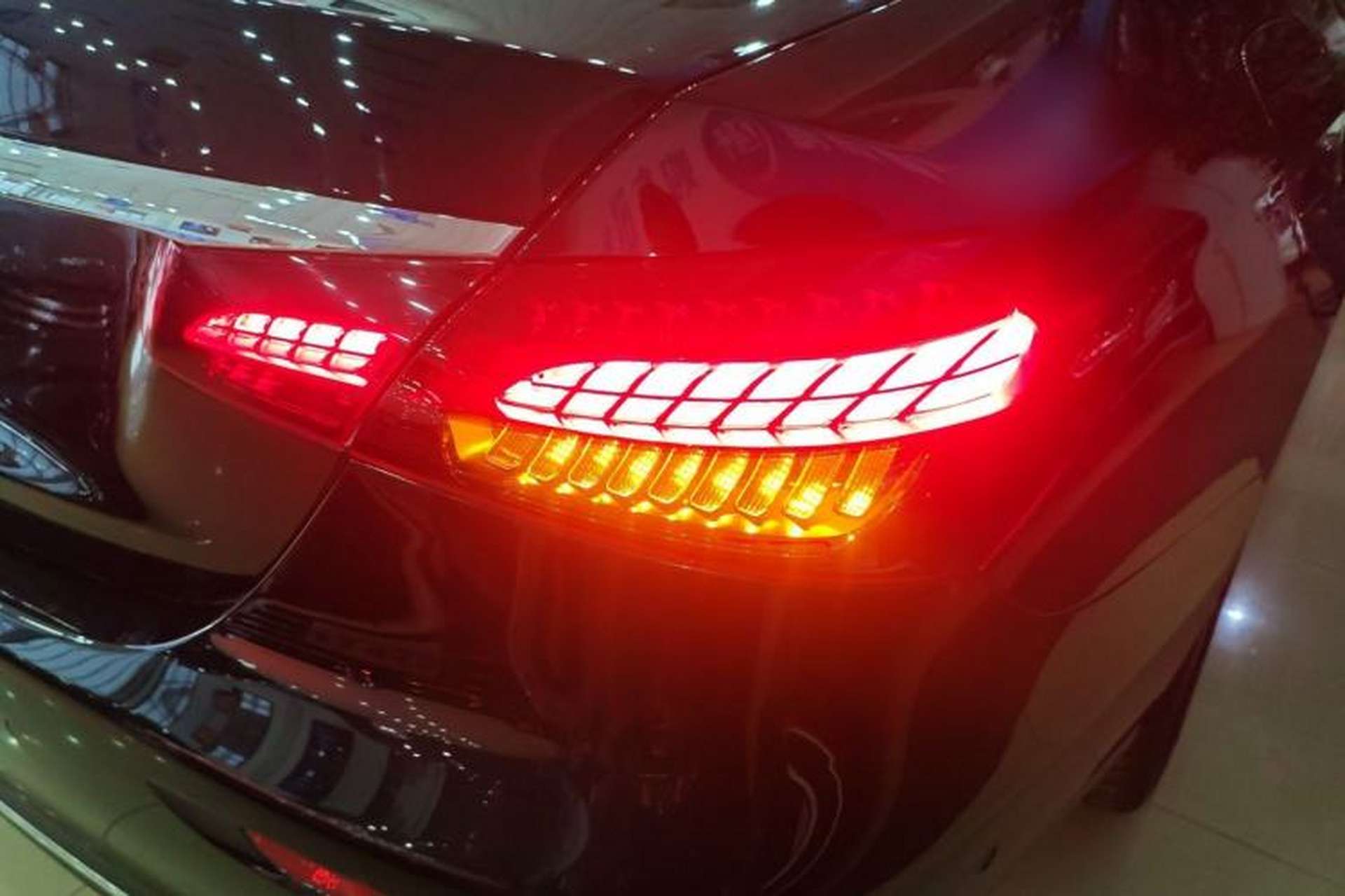 Used Mercedes-Benz E-Class 2021 E 300 L Stylish Model Right Rear Taillight