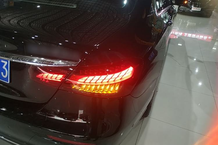 Used Mercedes-Benz E-Class 2021 Facelift E 300 L Stylish Edition Right Rear Taillight