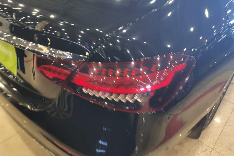 Used Mercedes-Benz E-Class 2021 E 260 L Right Rear Taillight