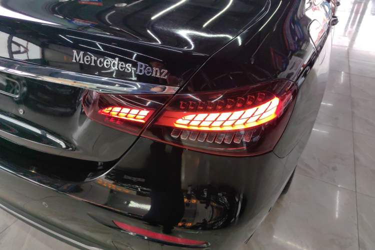 Used Mercedes-Benz E-Class 2021 E 300 L Stylish Model Right Rear Taillight