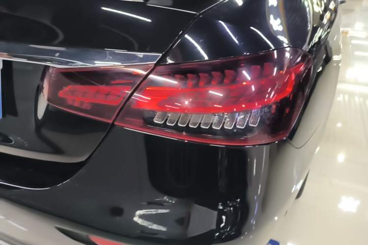 Used Mercedes-Benz E-Class 2021 Facelift E 260 L Right Rear Taillight