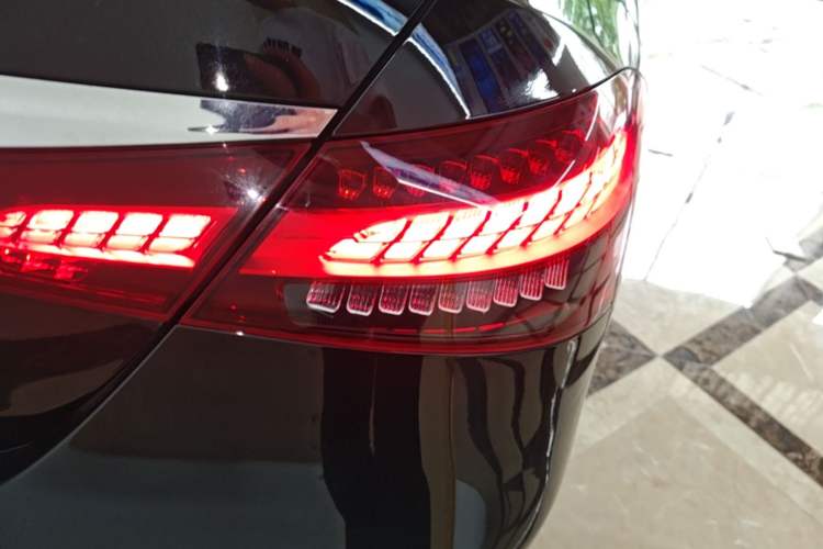 Used Mercedes-Benz E-Class 2021 E 300 L Sporty and Stylish Model Right Rear Taillight