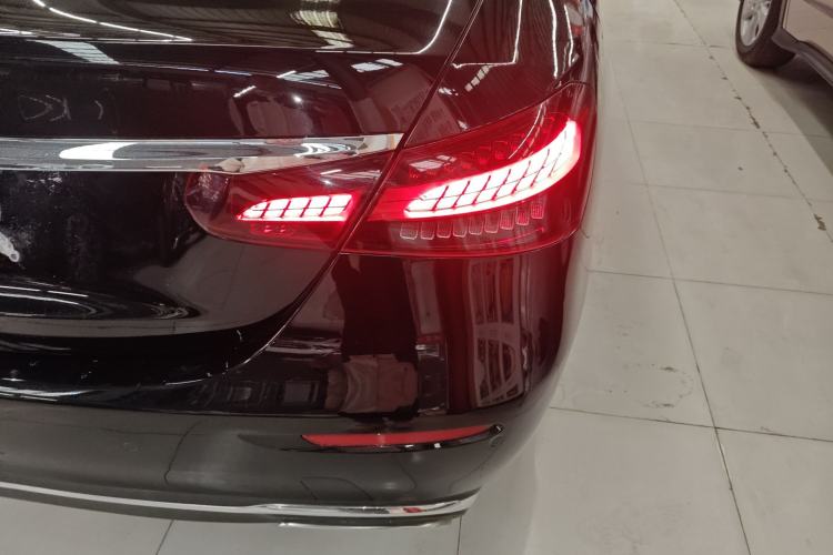 Used Mercedes-Benz E-Class 2021 E 300 L Stylish Model Right Rear Taillight