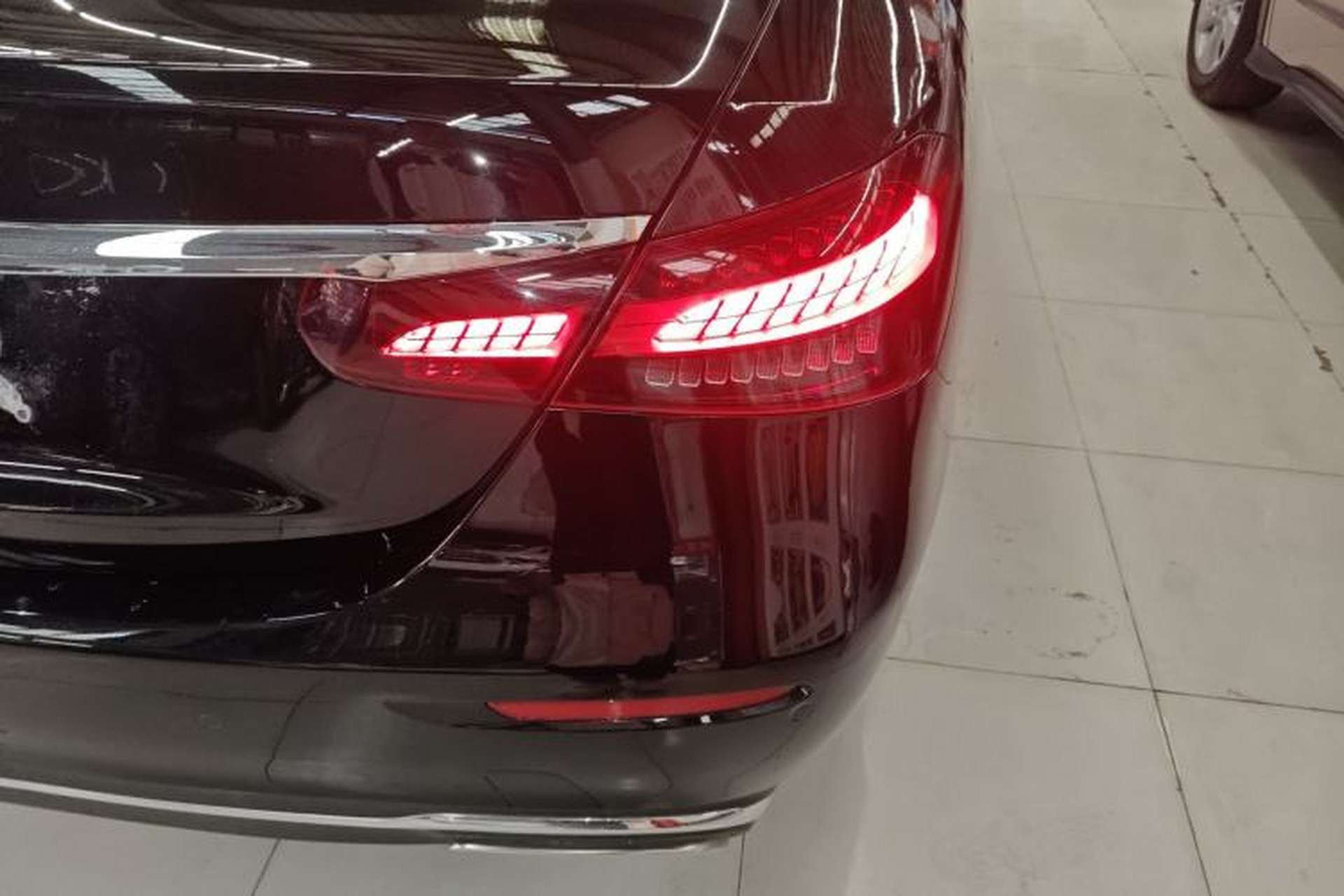 Used Mercedes-Benz E-Class 2021 E 300 L Stylish Model Right Rear Taillight