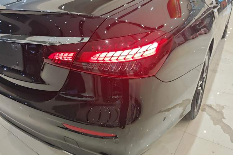Used Mercedes-Benz E-Class 2021 Updated E 260 Fashion Sport Edition Right Rear Taillight