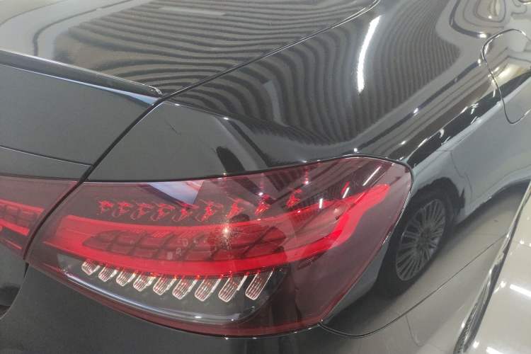 Used Mercedes-Benz E-Class 2021 E 300 L Sporty and Stylish Model Right Rear Taillight