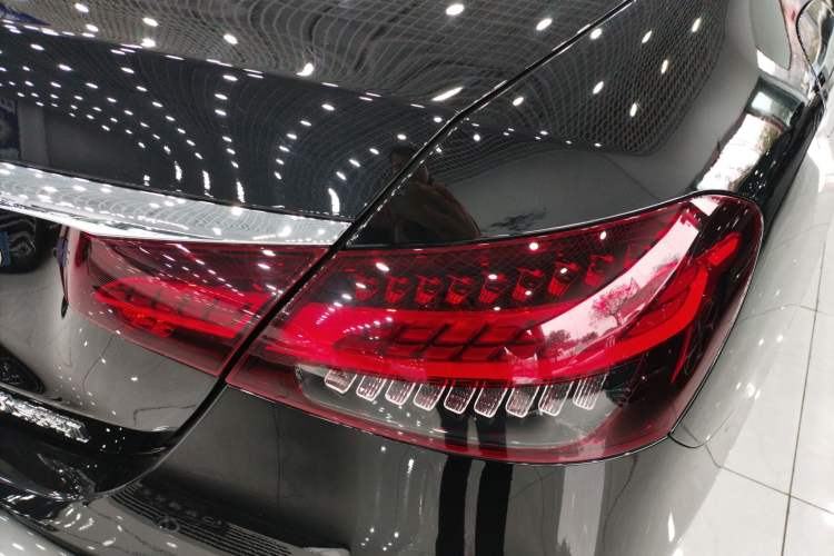 Used Mercedes-Benz E-Class 2021 Facelift E 300 L Stylish Edition Right Rear Taillight
