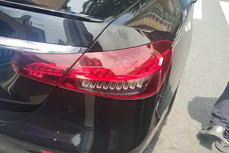 Used Mercedes-Benz E-Class 2021 Updated E 260 Fashion Sport Edition Right Rear Taillight