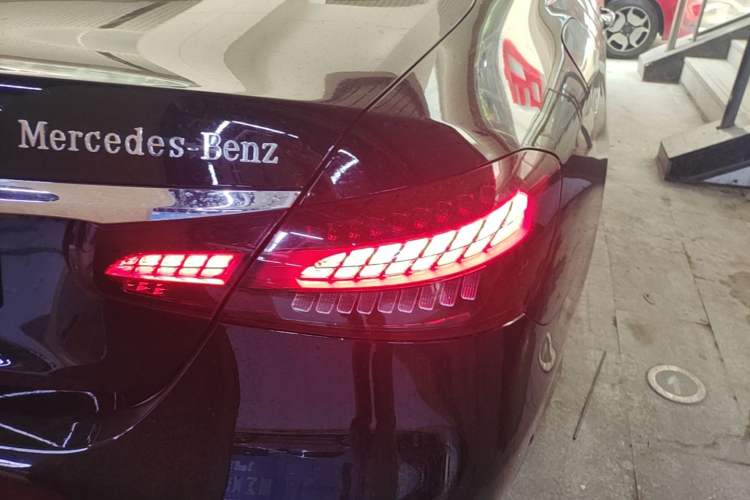 Used Mercedes-Benz E-Class 2021 Restyled E 300 L Sport Luxury Edition Right Rear Taillight