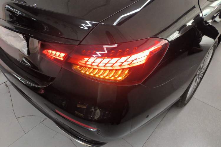Used Mercedes-Benz E-Class 2021 E 300 L Stylish Model Right Rear Taillight